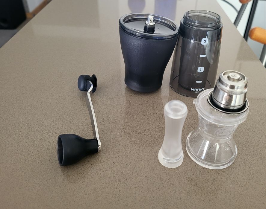 Conjunto moidor café + cápsula reutilizável