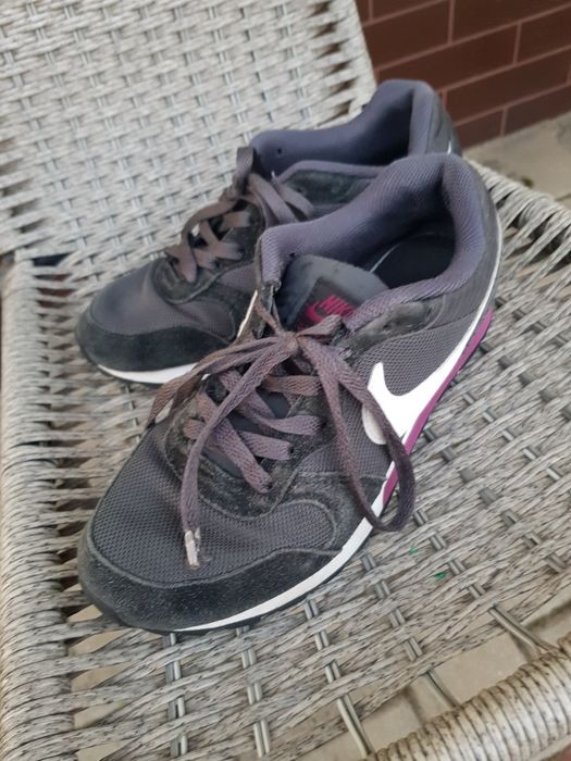 Nike MD Runner 2 rozmiar 36,5