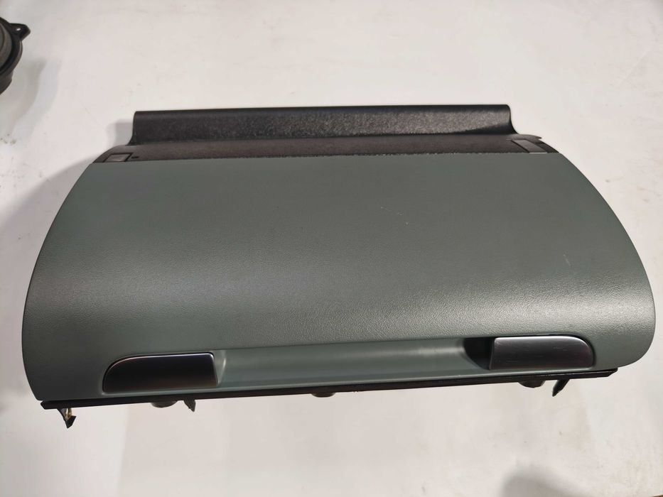 Schowek Pasażera Audi A3 8P Lift