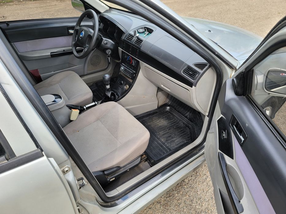 Автомобіль Geely CK