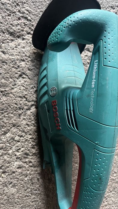 Corta sebes bosch