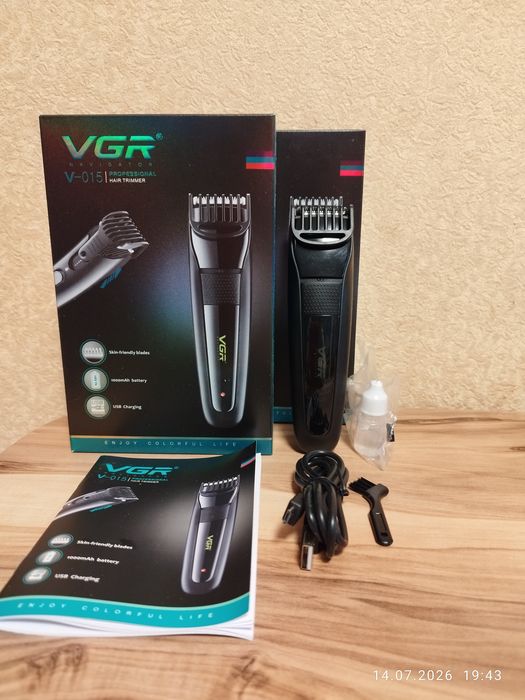 Машинка для стрижки волосся  модель VGR-V-015
