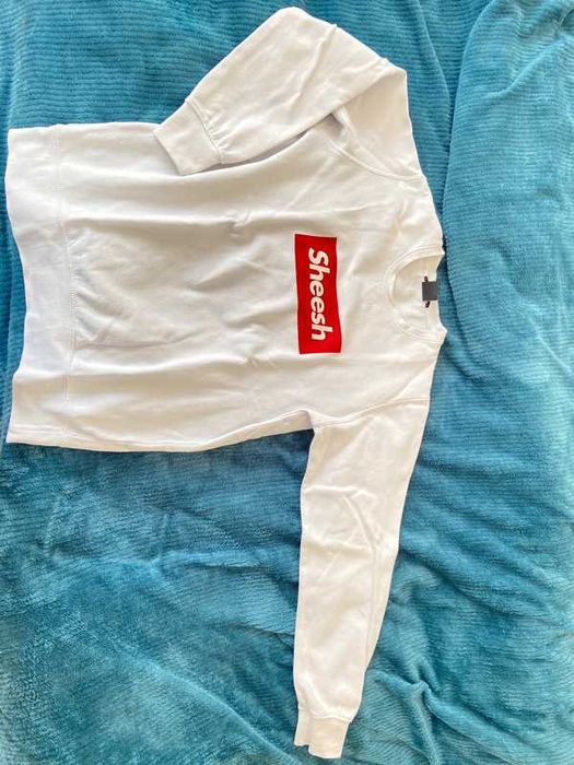 Biała bluza FSBN new yorker warszawa z nadrukiem sheesh