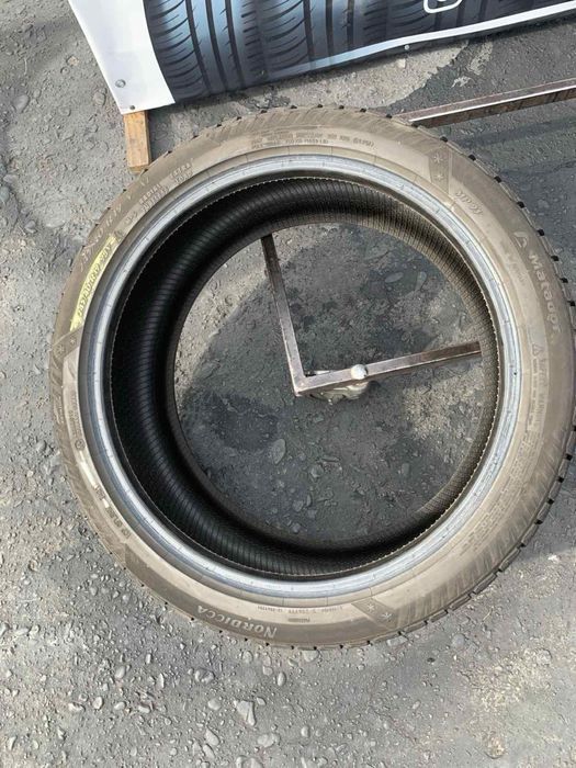 Шини  245/40 R19 Matador 2021 рік 8 мм