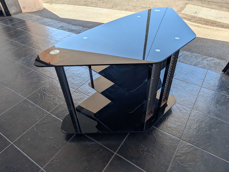 Móvel TV vidro temperado preto