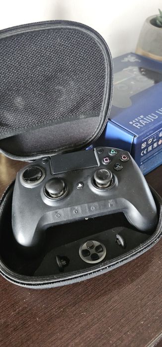 Razer Raiju Ultimate PS4\PC - compatível com ps5