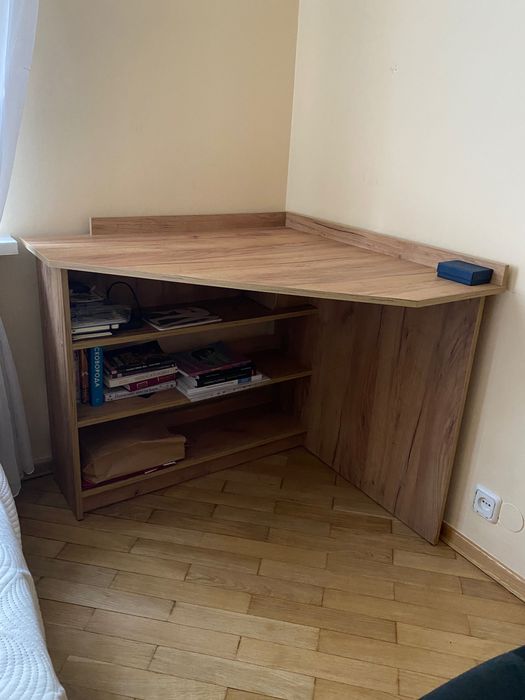 Письмовий стіл кутовий