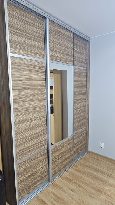 Szafa przesuwna pokojowa