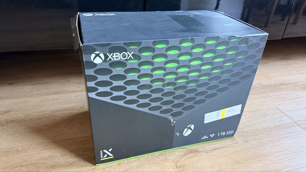Prawdziwe ogloszenie Konsola do Gier Xbox X 1TB SSD + GTA V + Mafia + The sims + Lego