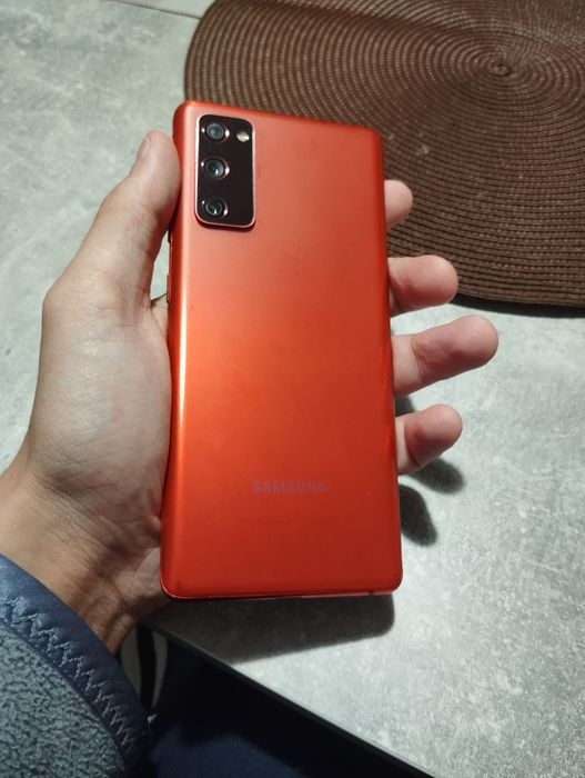 Samsung S20 FE 8/128 Red