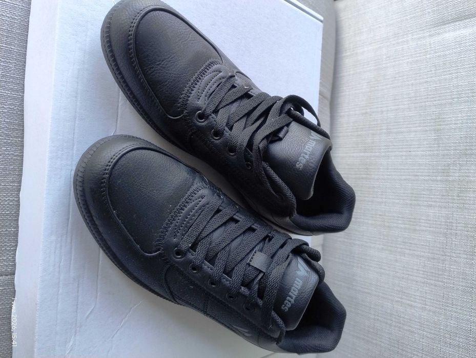 Buty miejskie Martes NEWRI, roz. 41
