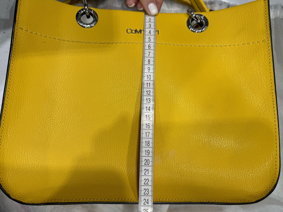Сумка Calvin Klein. Оригінал, стан 10/10! Фурнітура відмінна!