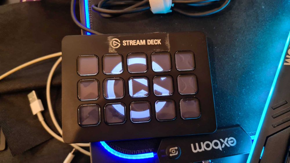 Elgato Stream Deck MK.2 – Controlador de estúdio, 15 teclas macro