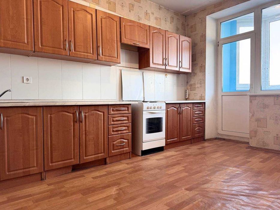 Повноцінна 2-кімнатна під ремонт, пр. Бажана 10 -м. Осокорки і Позняки