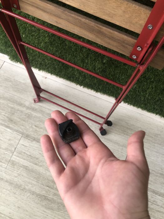 Cadeira ikea vermelha