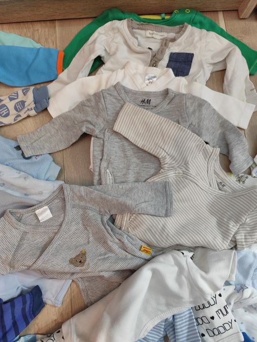 Zestaw ubrań dla chłopca rozm. 56+ 50+62