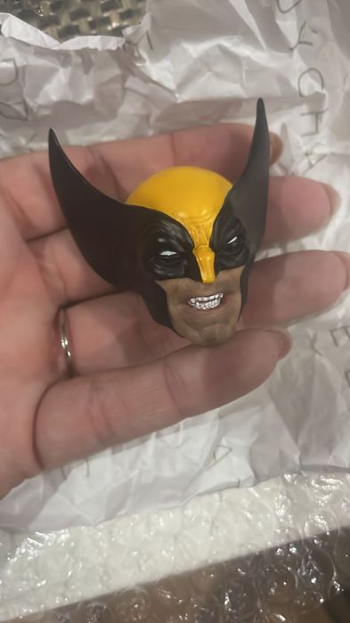 Estátua Semic Wolverine