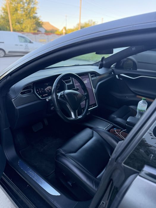 Tesla model s 2017 ЄВРОПА без ДТП