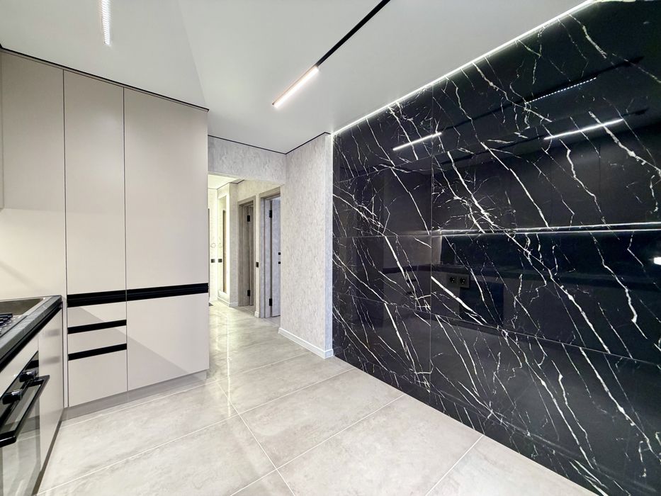 Квартира у новобудові на Вишенці ! Новий ремонт !