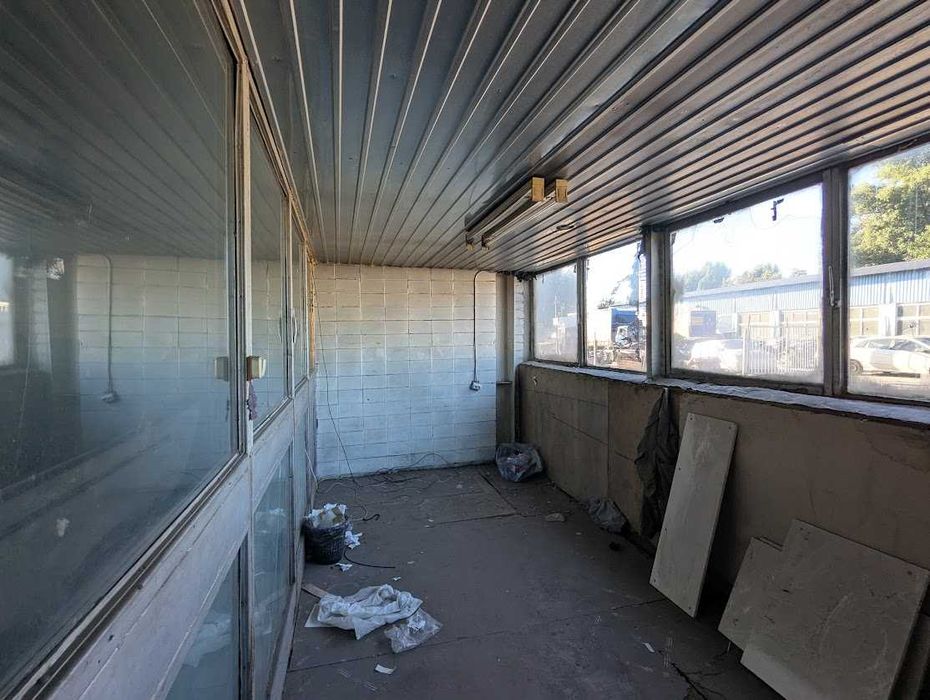 Оренда 500 кв.м. без опалення на Чигиринський 66