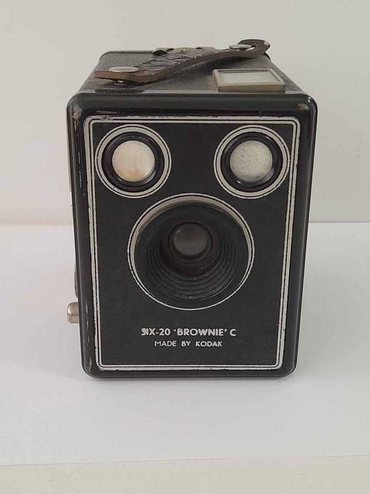 Câmera Kodak Six 20 Brownie C