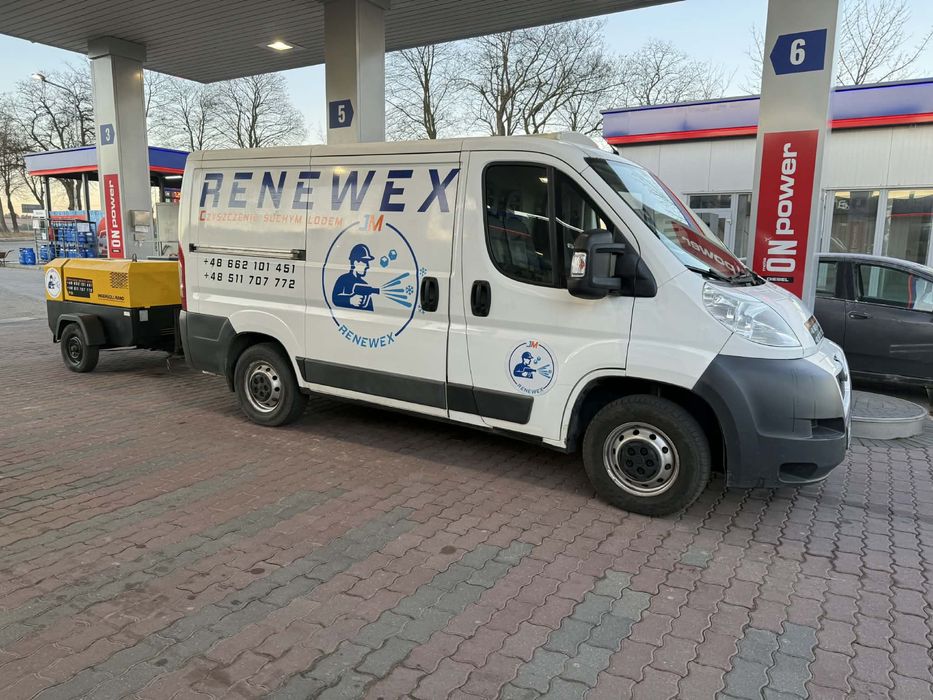 Projektowanie i Oklejanie pojazdów REKLAMA,TUNING  wtyrzymalość 7-8LAT