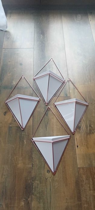 Komplet 4 doniczek trapezowych