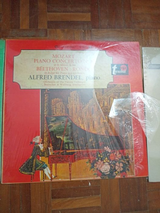 3 discos de vinil 	Mozart; beethoven	Selo:	Turnabout 		Como novos!