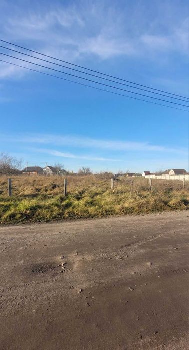 Земельна ділянка на два або більше будинки