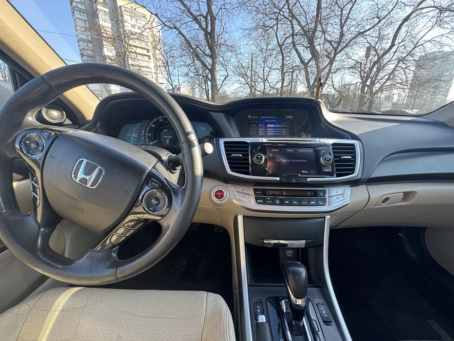 Honda Accord 9 Hybrid 2014