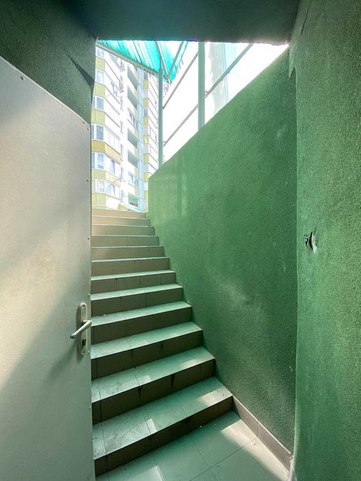 Салон, магазин, офіс 55 кв.м, біля метро, Коломиївський провулок 17/31