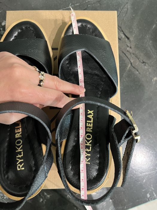 Ryłko relax skóra licowa 37 38 czarne sandały na koturnie gwarancja