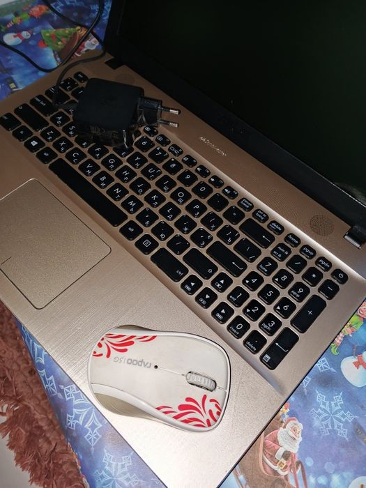 Ноутбуки ASUSr541n