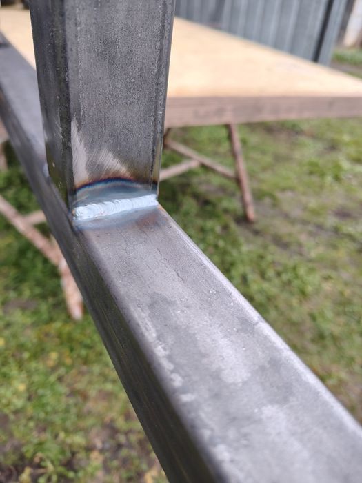 Spawacz na wynajem. Usługi spawalnicze.