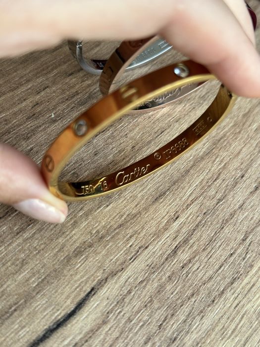 Браслет в стилі Cartier love зі всіма лого па повним фірмовим пакуванням.