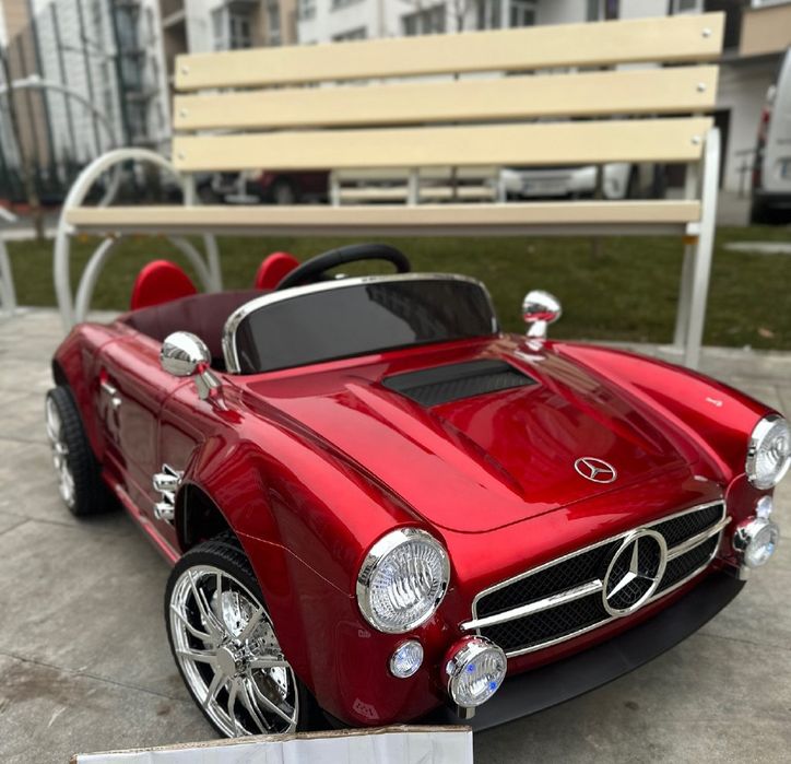 Детский электромобиль Мерседес Ретро на 4 мотора дитячий електромобіль