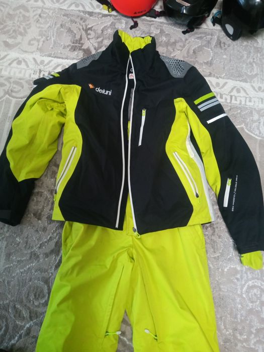 Костюм для для лиж, сноуборду