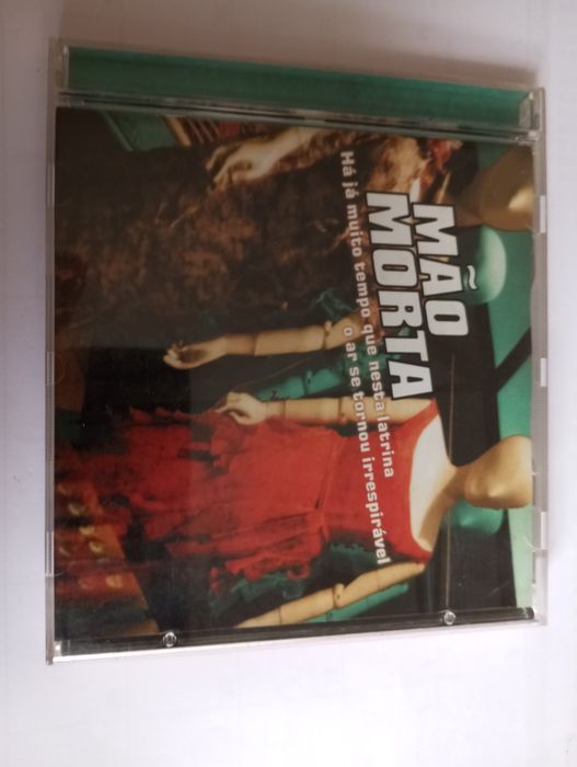 Mão Morta -Há Já Muito Tempo Nesta Latrina O Ar Se Tornou Irrespirável