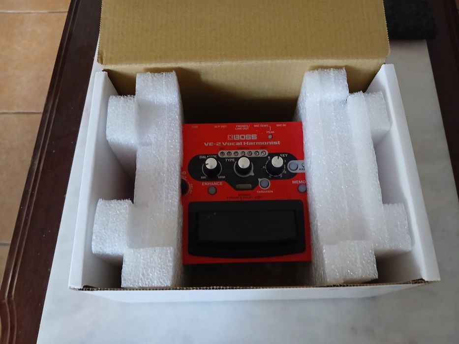 Boss VE-2- Vocal Harmonist
