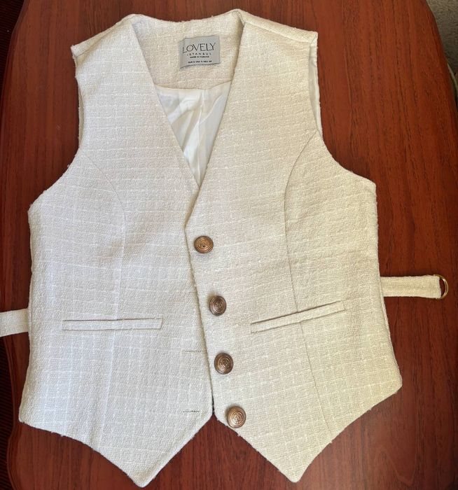 Жилетка  рельєфна текстильна Турція..