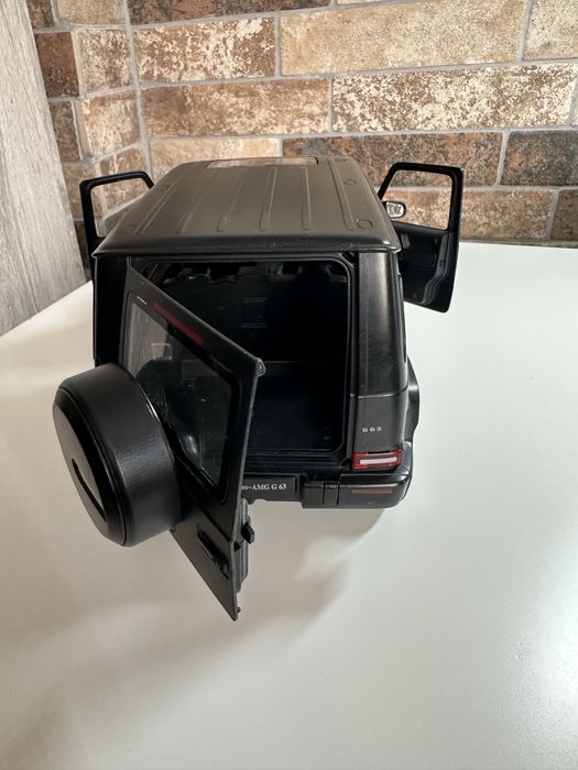 Mercedes Benz G 63 1:14 на радіокеруванні