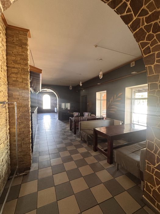 приміщення з ремонтом  в центрі міста під ресторан,магазин,тц