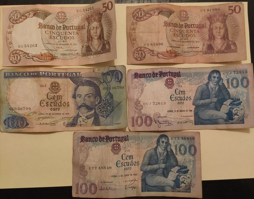 Moedas e notas antigas