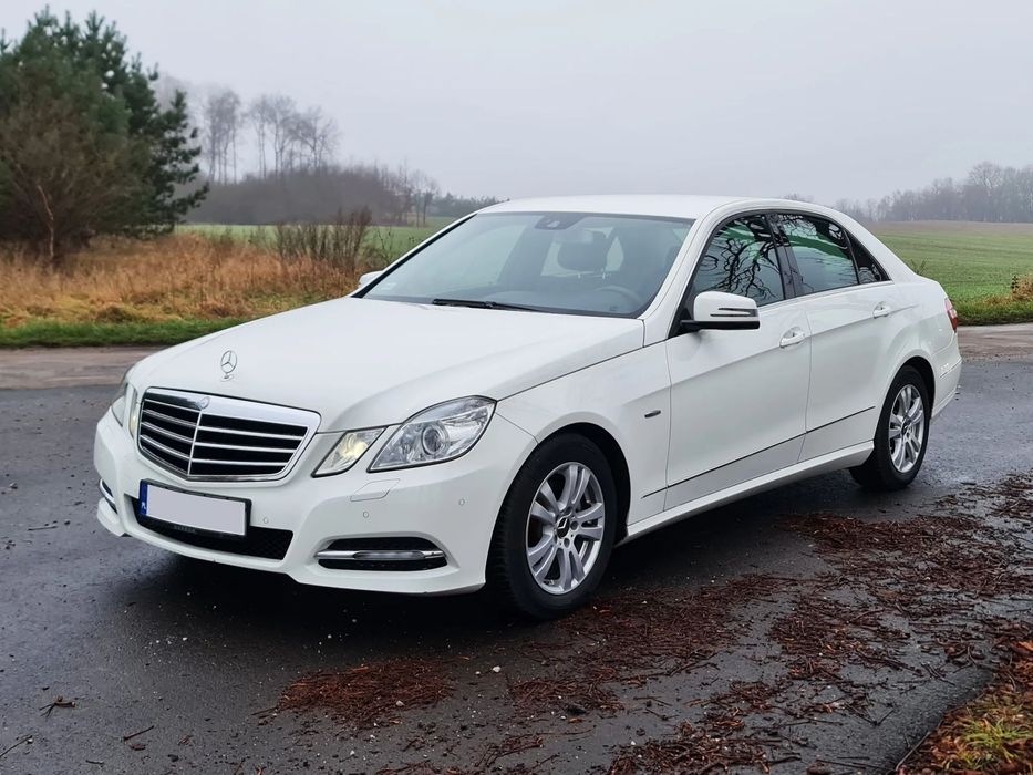 Mercedes-Benz Klasa E 1.8 CGI Benzyna 184KM Automat AVANTGARDE Nowy Rozrząd Bi-Xenon ILS LED