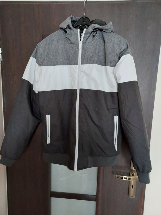 Kurtka zimowa z kapturem