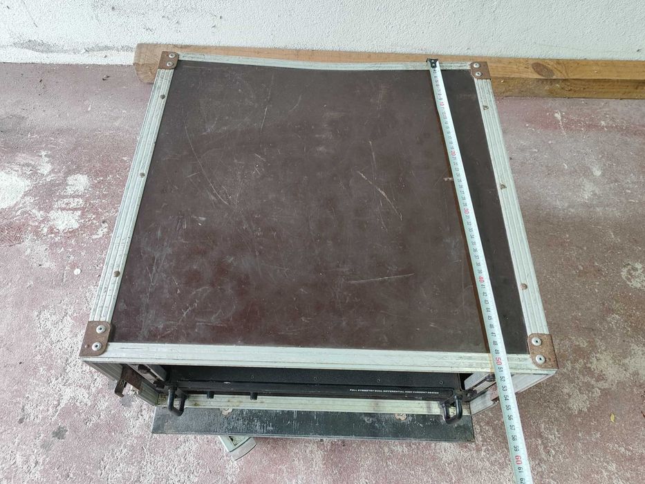 Thon Rack 6U Live 50 Wheels