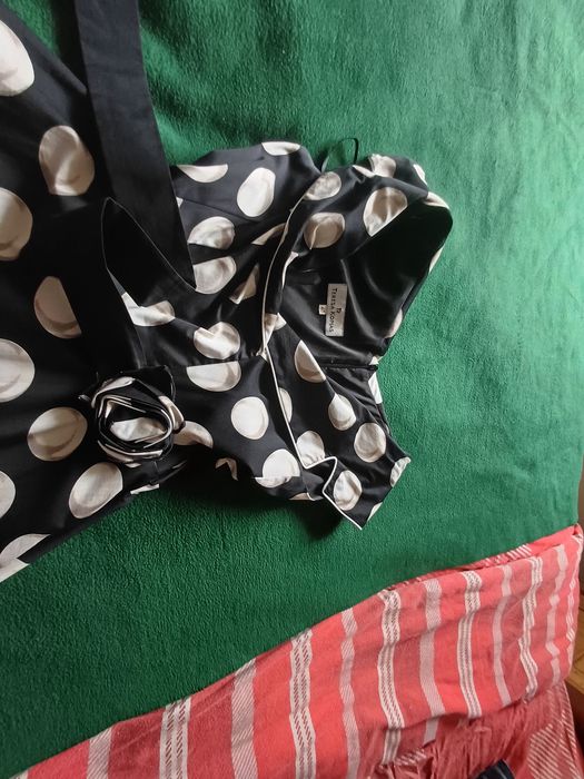 Sukienka wieczotowa Doroty Kobias rozm. 38/40