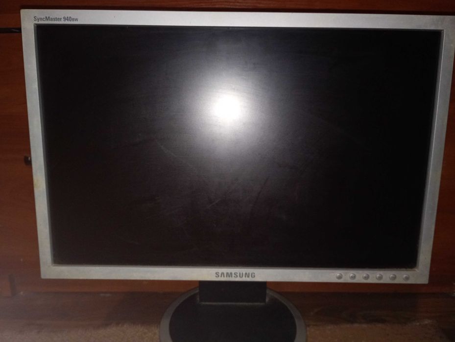 Монітор Samsung SyncMaster 940BW — НА ЗАПЧАСТИНИ