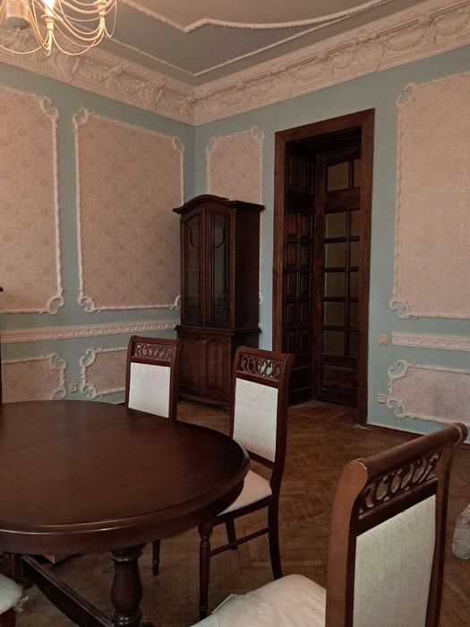 Сдам офис Семинарская Французский бульвар 170 кв.м.