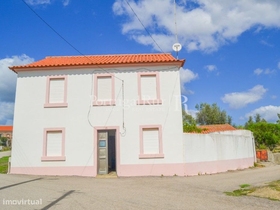 Casa Rústica com terreno no Pergulho